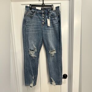 Judy Blue Distressed Boyfriend Jeans in Blue